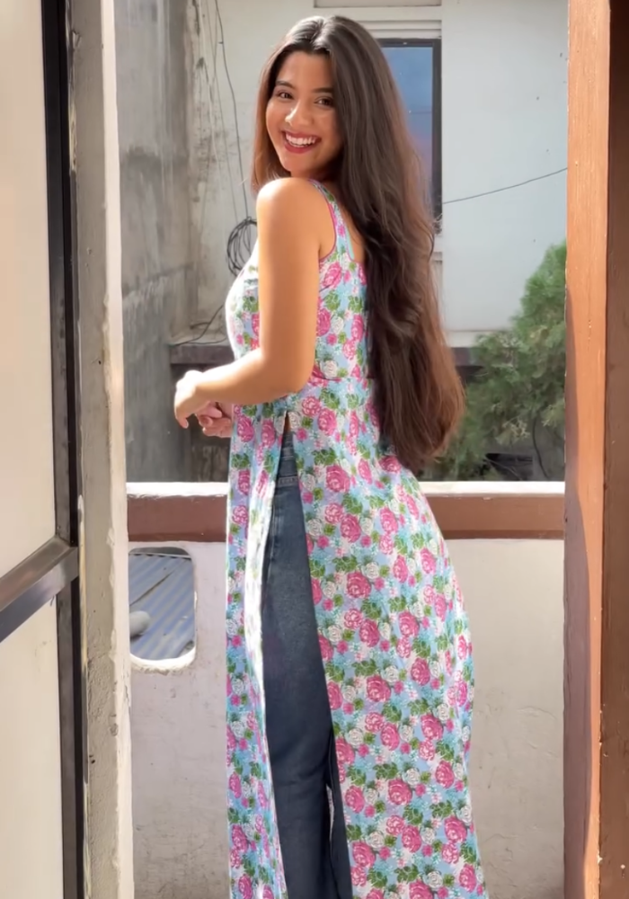 Everyday Bloom ā Stylish Floral Kurti